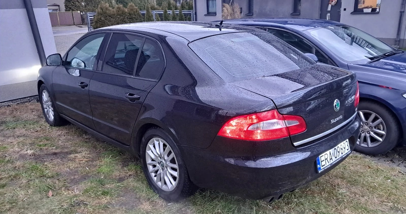 Skoda Superb cena 27500 przebieg: 221000, rok produkcji 2010 z Rybnik małe 277